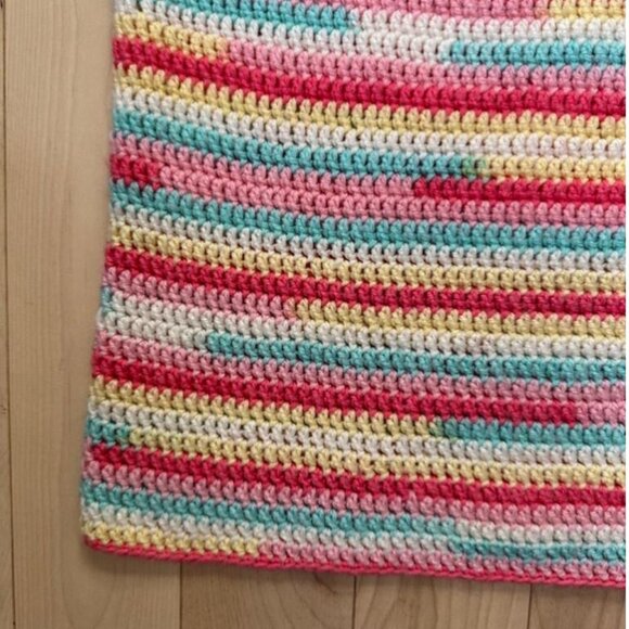 Handmade One-of-a-kind hand-crocheted top - Picture 3 of 7